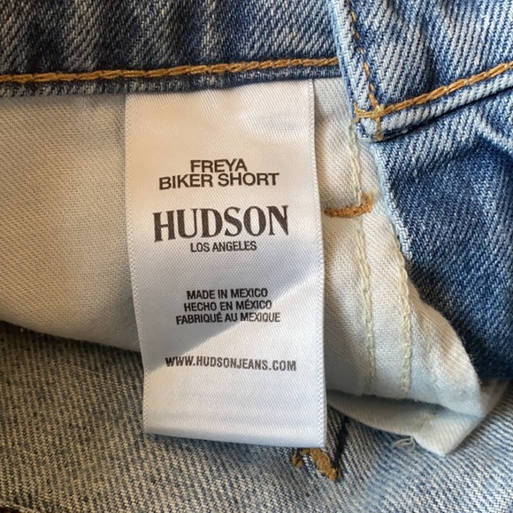NWT Hudson Freya High Rise Short - Picture 5 of 6